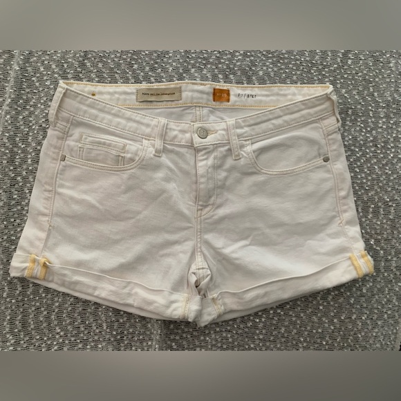 Pilcro and the Letterpress White Jean Shorts Cuffed Hem - Picture 1 of 4